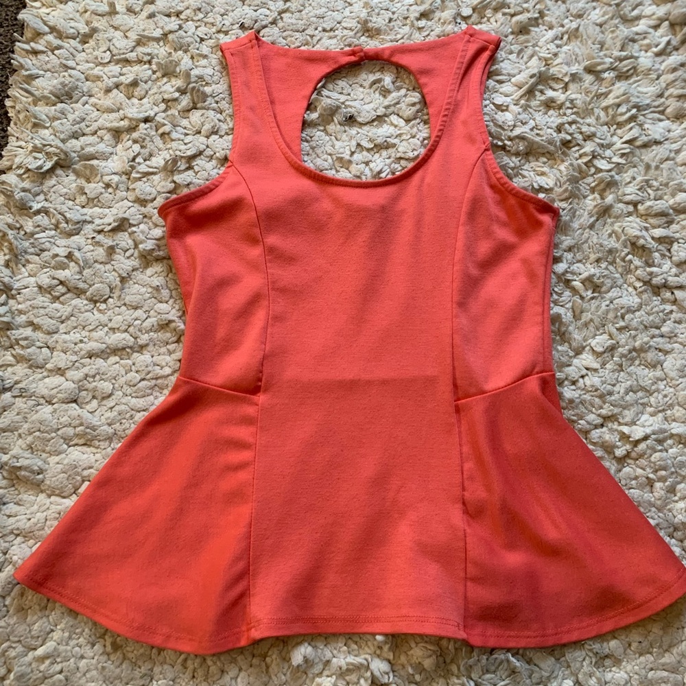 Coral Peach Kirra Peplum Tank Top Women’s Medium